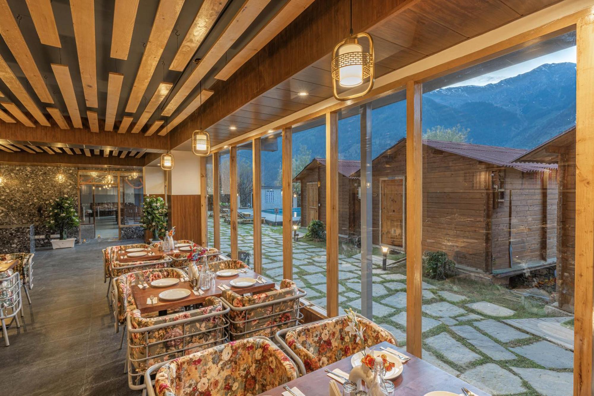 Отель Echor Himalayan Heights Luxe Manali Экстерьер фото